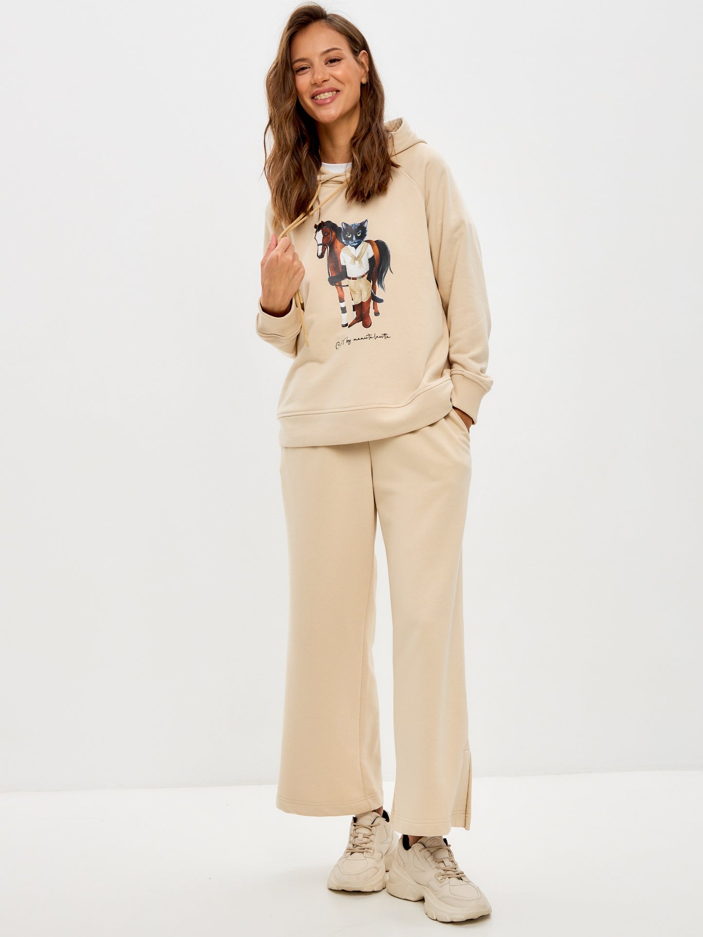 Polo set: beige sport chic women's suit hoodie and culottes Cat Polo