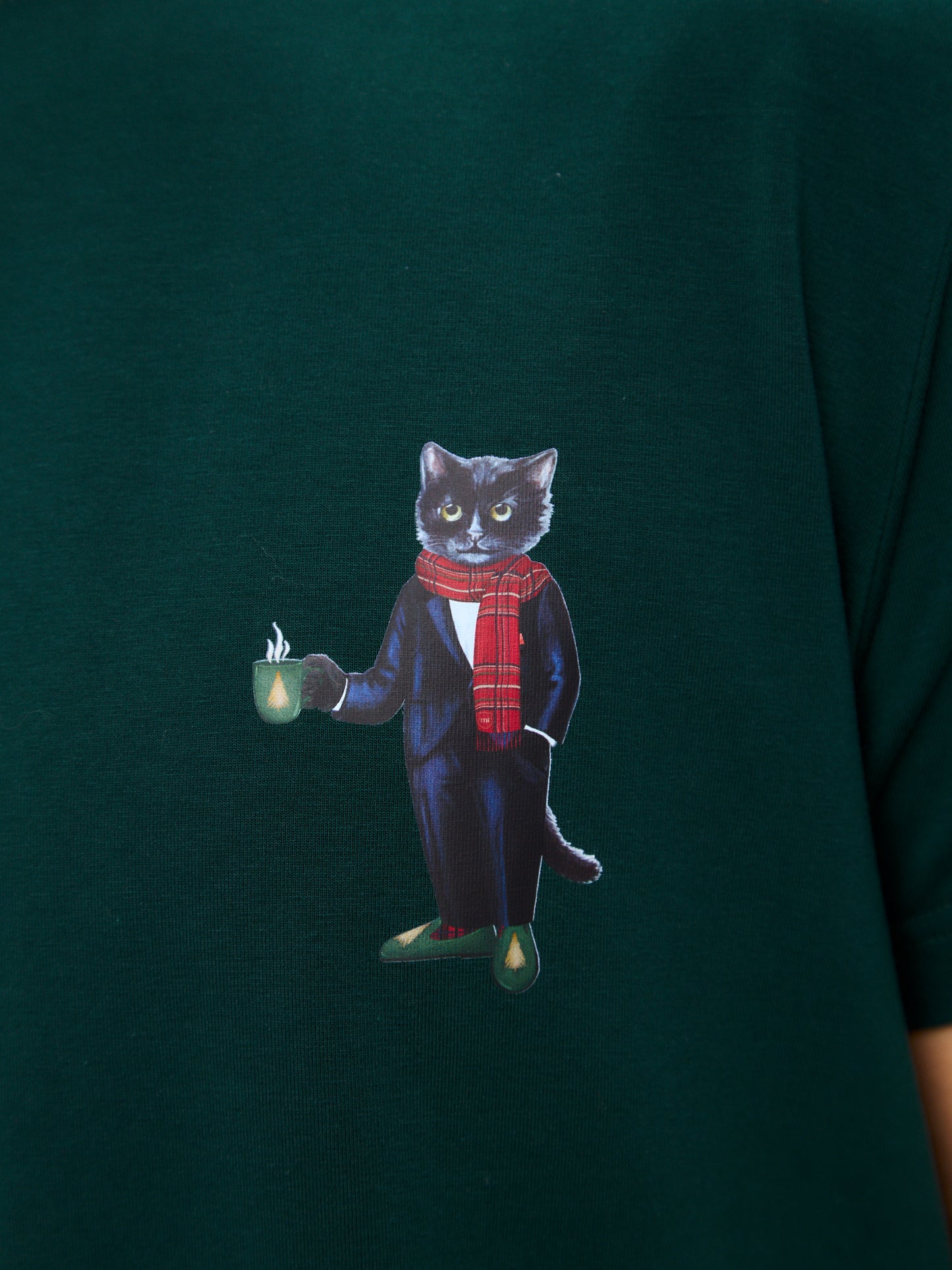 Grün bedrucktes T-Shirt NEUJAHR KATZE