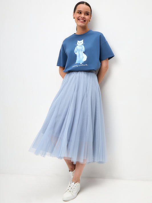 Set: women's blue T-shirt with a white cat and blue mesh maxi skirt